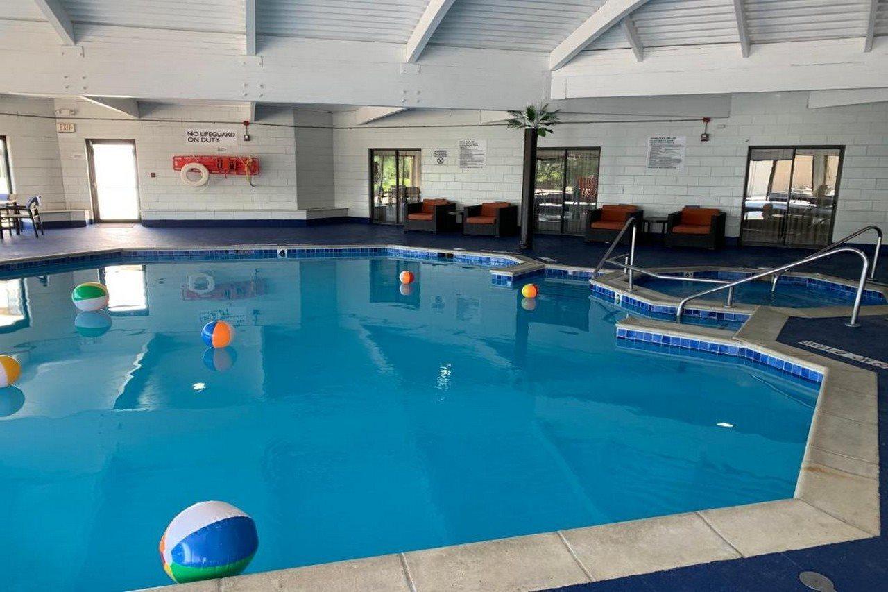Radisson Hotel Detroit-Farmington Hills Dış mekan fotoğraf