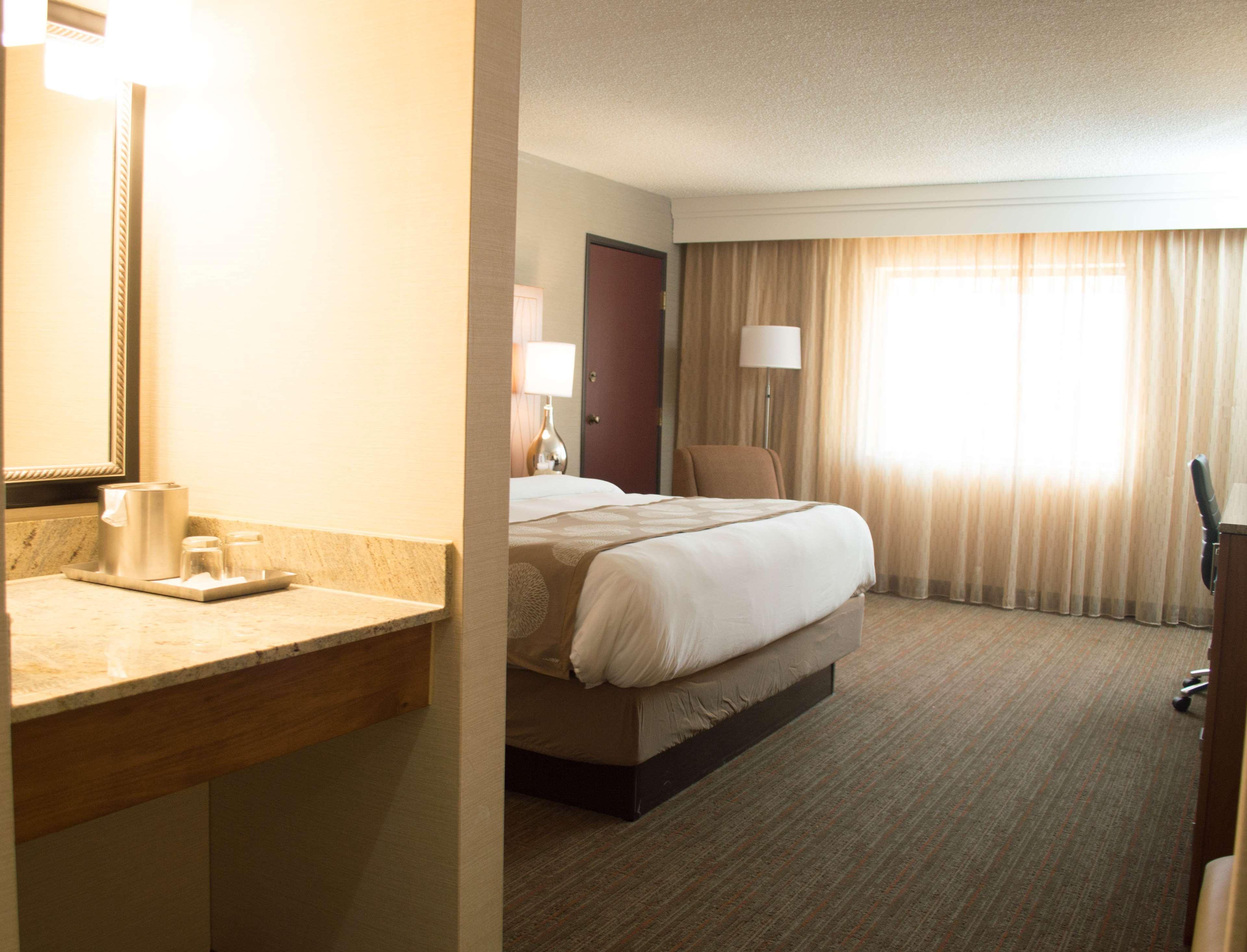 Radisson Hotel Detroit-Farmington Hills Dış mekan fotoğraf