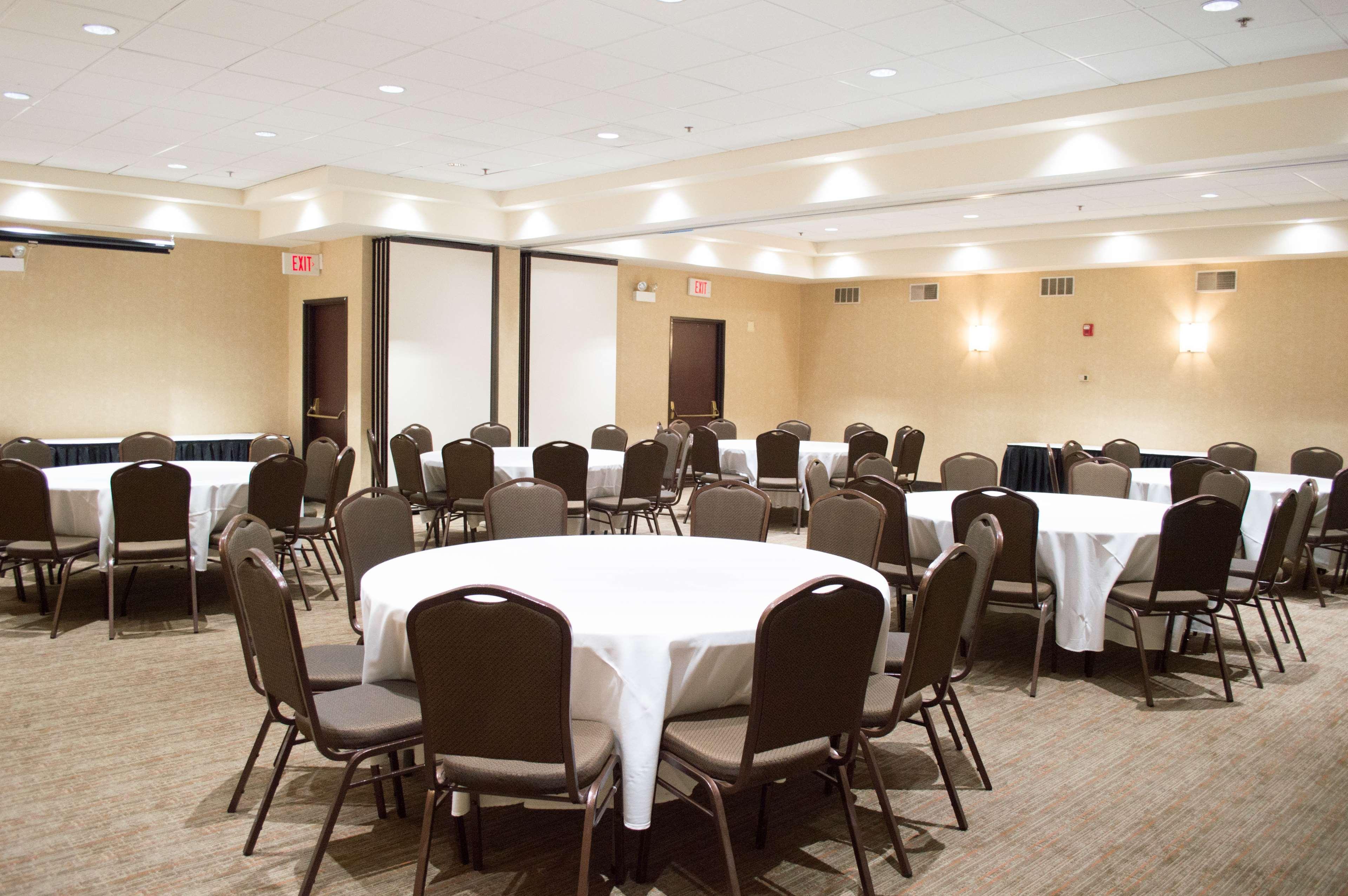 Radisson Hotel Detroit-Farmington Hills Dış mekan fotoğraf