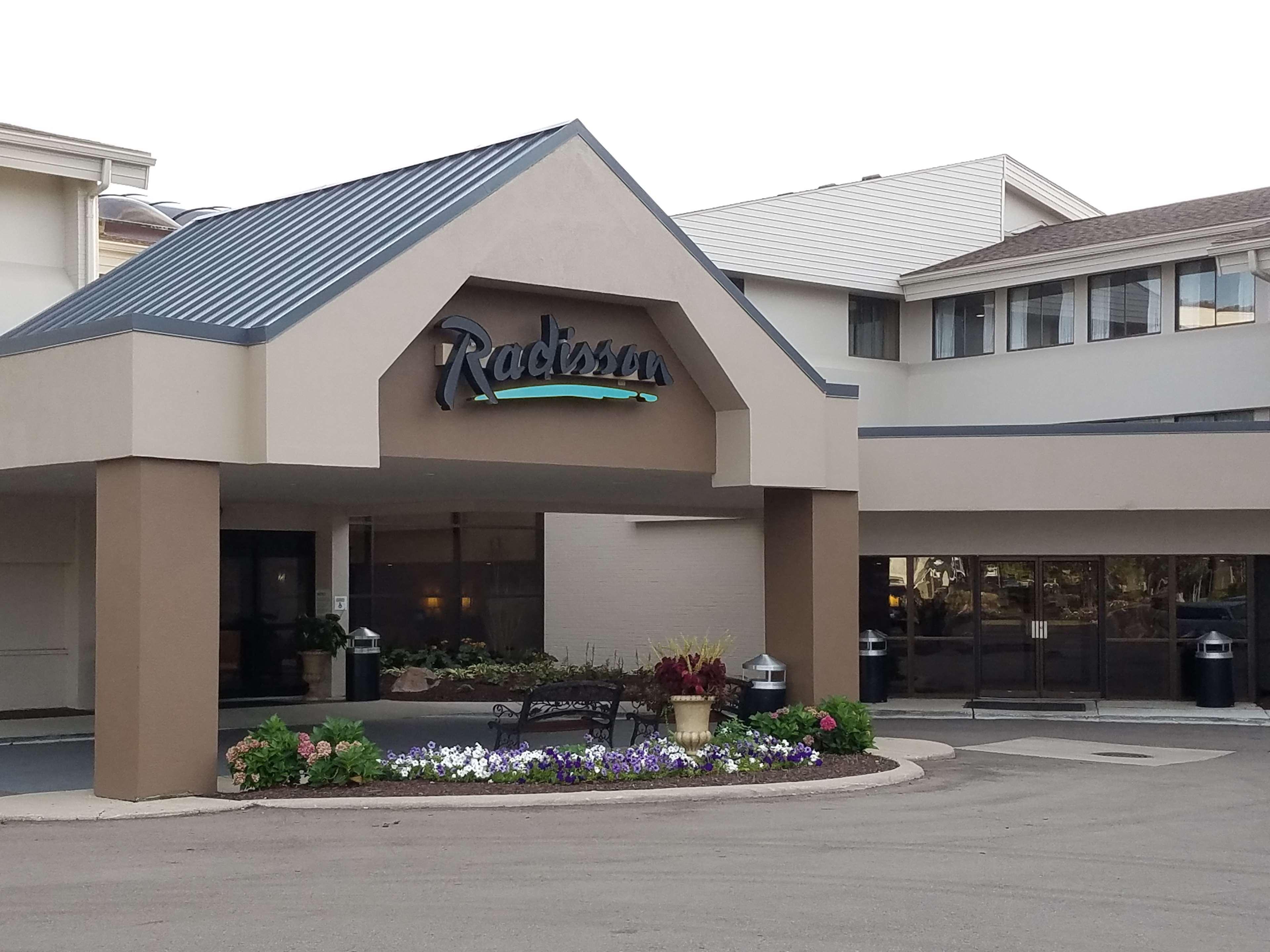 Radisson Hotel Detroit-Farmington Hills Dış mekan fotoğraf
