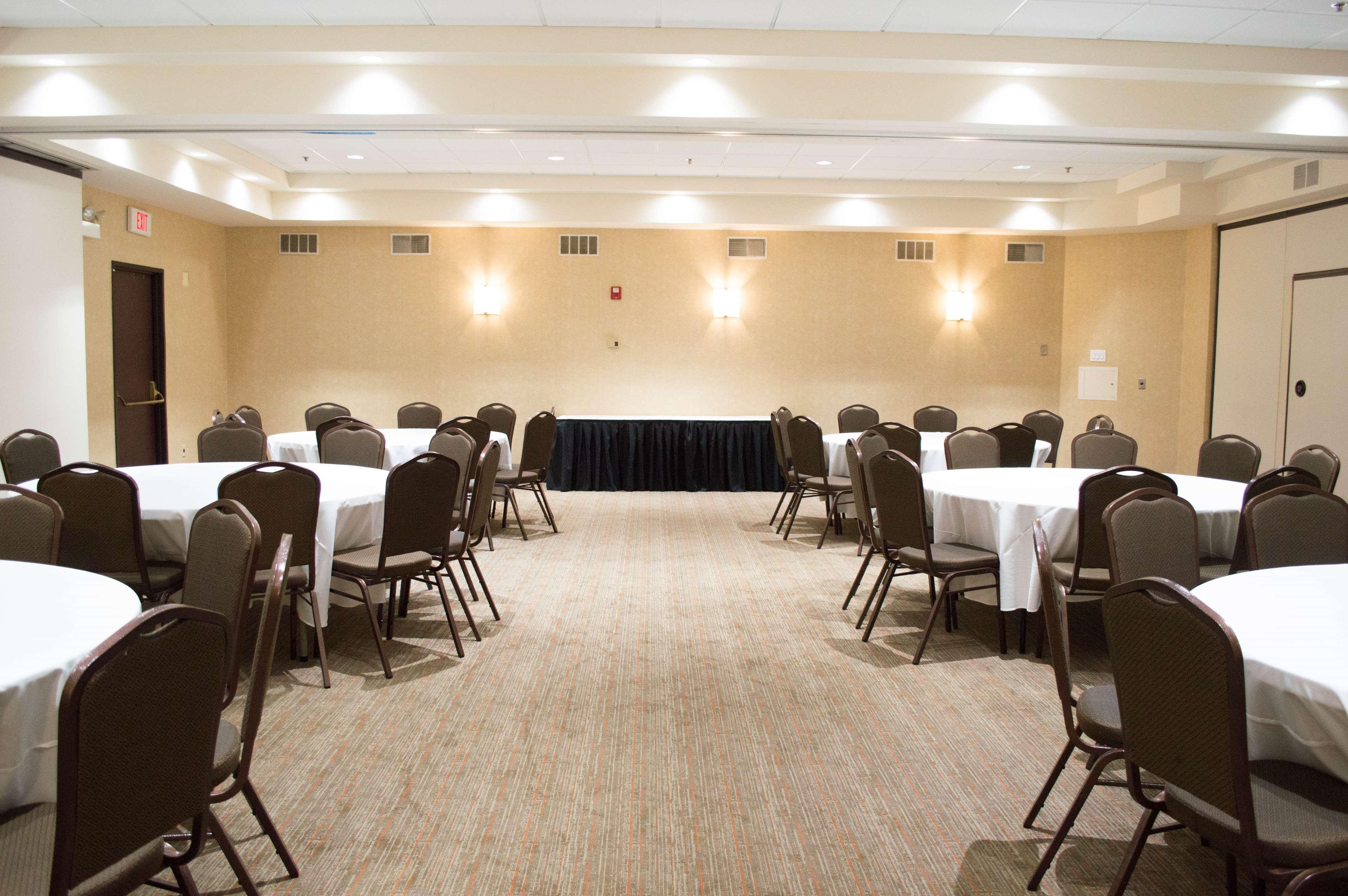 Radisson Hotel Detroit-Farmington Hills Dış mekan fotoğraf
