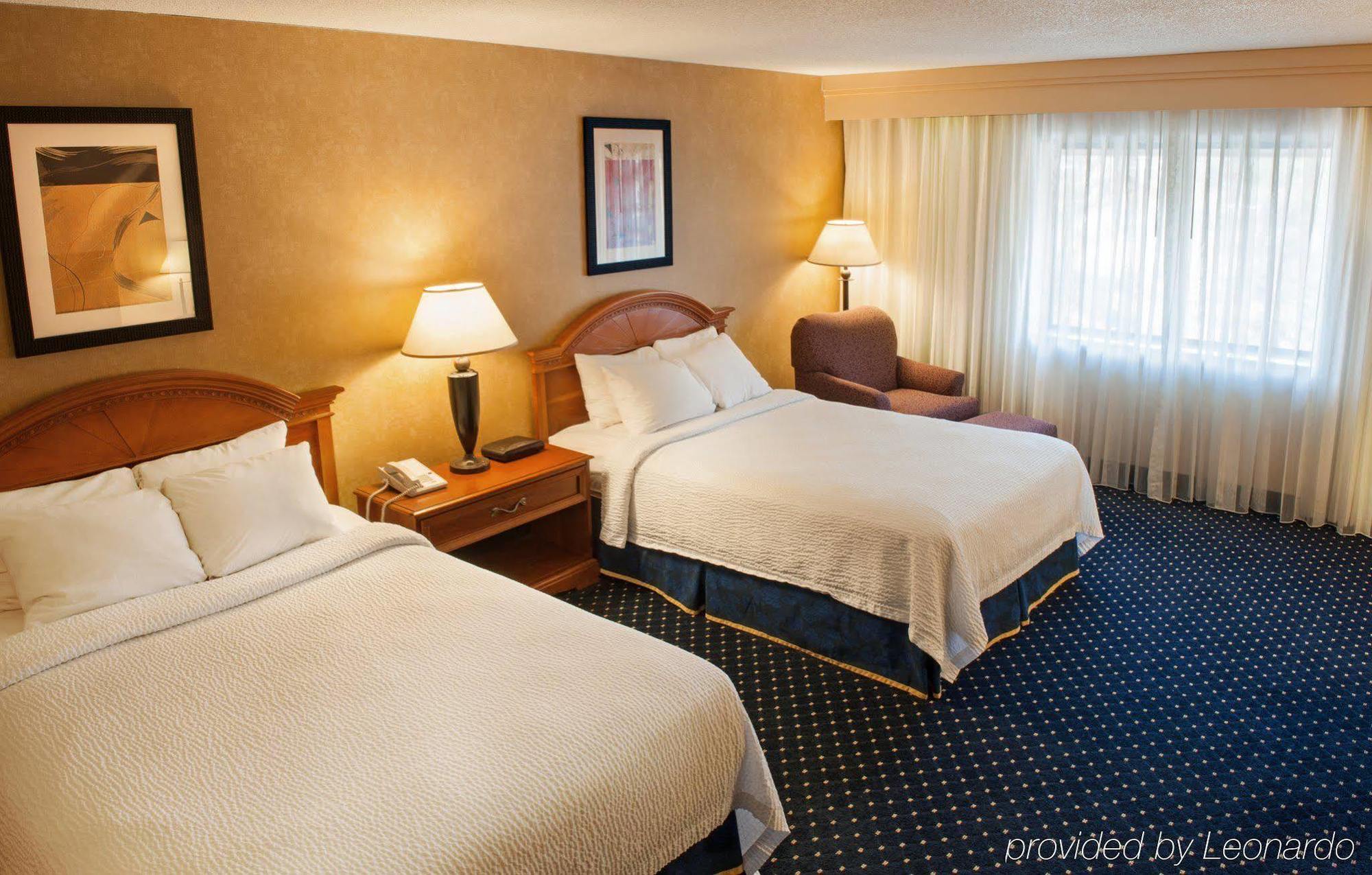 Radisson Hotel Detroit-Farmington Hills Dış mekan fotoğraf