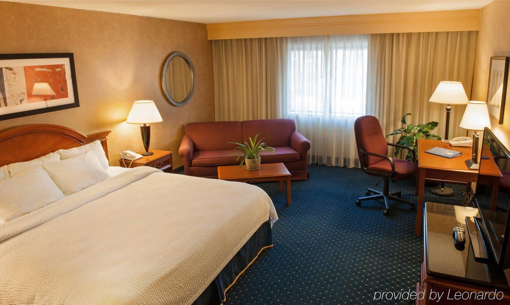 Radisson Hotel Detroit-Farmington Hills Dış mekan fotoğraf
