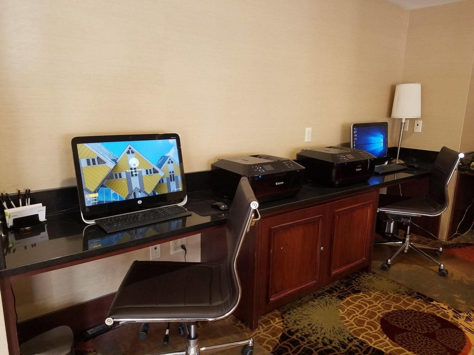 Radisson Hotel Detroit-Farmington Hills Dış mekan fotoğraf
