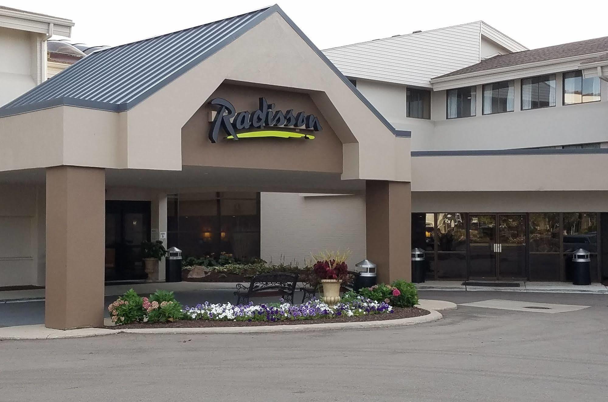 Radisson Hotel Detroit-Farmington Hills Dış mekan fotoğraf